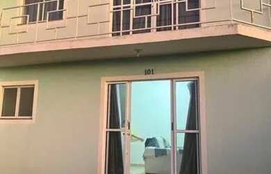 Imagem: A casa possui 2 Dormitórios, 2 Banheiros, 1 Vaga na garagem