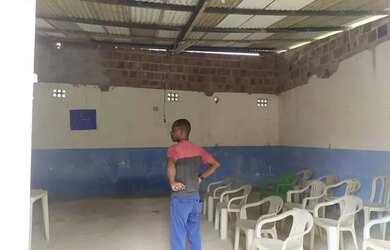 Imagem 3: Igreja. 2 Banheirose5 Dormitórios