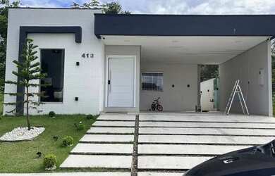 Imagem: A casa em condomínio possui 3 Dormitórios, 1 Banheiro, 4 Vagas