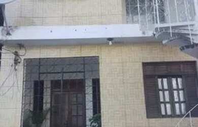 Imagem: A casa possui 2 Dormitórios, 1 Banheiro e está localizado