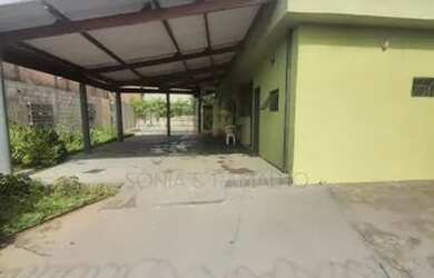 Imagem: A casa à venda possui 2 Dormitórios, 3 Banheiros, 4 Vagas