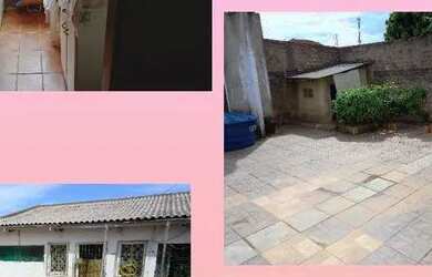 Imagem: A casa possui 4 Dormitórios, 2 Banheiros, 2 Vagas na garagem