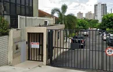 Imagem: A casa em condomínio possui 3 Dormitórios, 3 Banheiros, 3