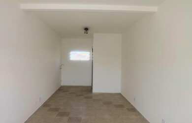 Imagem 2: Conjunto para alugar, 40 m² por R$ 970,00/mês - Novo Mundo - Curitiba/PR