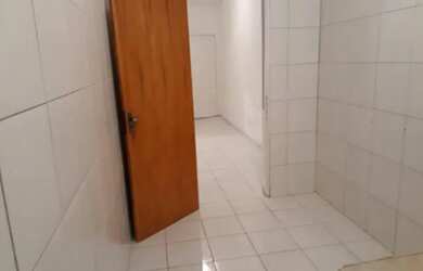 Imagem: A casa possui 2 Dormitórios, 1 Banheiro, 60m² de Área e