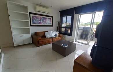 Imagem: O apartamento possui 2 Dormitórios, 2 Banheiros, 2 Vagas na