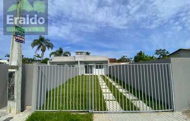 Imagem: A casa possui 2 Dormitórios, 1 Banheiro, 1 Vaga na garagem