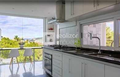 Imagem 4: Casa com 4 dormitórios no bairro João Paulo