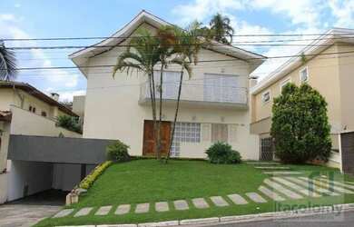 Imagem: A casa em condomínio possui 5 Dormitórios, 5 Banheiros, 4