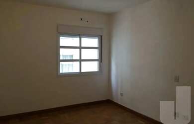 Imagem 10: Apartamento espaçoso, todo reformado, em ótima localização. Oportunidade