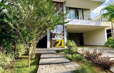 Imagem: A casa em condomínio possui 4 Dormitórios, 4 Banheiros, 4