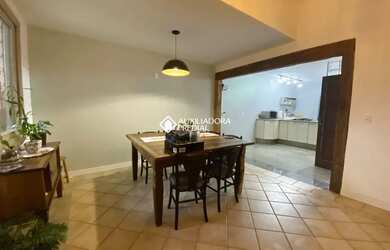 Imagem 7: Casa espaçosa na Trindade