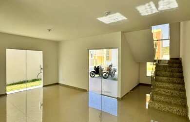 Imagem 2: Casa a venda no Arco do Triunfo 4 quartos Quintal amplo Nascente