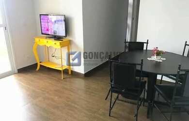 Imagem: O apartamento possui 2 Dormitórios, 1 Banheiro, 1 Vaga na garagem