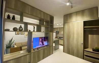 Imagem: O apartamento possui 1 Dormitório, 1 Banheiro, 1 Vaga na garagem