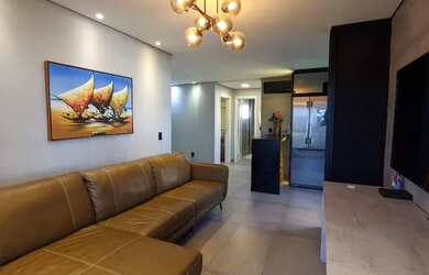 Imagem: O apartamento possui 2 Dormitórios, 2 Banheiros, 1 Vaga na