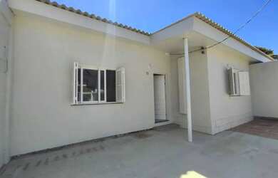 Imagem: A casa para alugar possui 2 Dormitórios, 1 Banheiro, 55m²