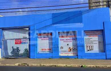 Imagem: O depósito possui 5 Vagas na garagem, 289m² de Área e está