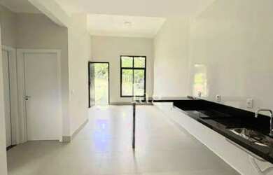 Imagem: A casa em condomínio possui 3 Dormitórios, 2 Banheiros, 3