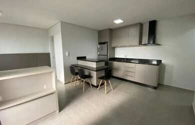 Imagem: O apartamento possui 1 Dormitório, 1 Banheiro, 1 Vaga na garagem