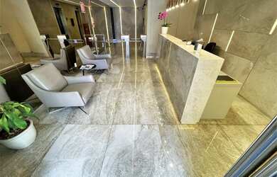 Imagem: O depósito possui 3 Vagas na garagem e 126m² de Área e está