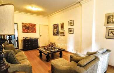 Imagem: O apartamento possui 4 Dormitórios, 2 Banheiros, 1 Vaga na