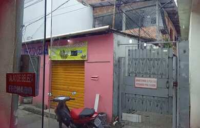 Imagem: A casa possui 3 Dormitórios, 2 Banheiros e está localizado