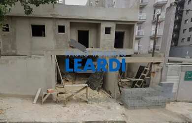 Imagem: A casa em condomínio possui 2 Dormitórios, 2 Banheiros, 2