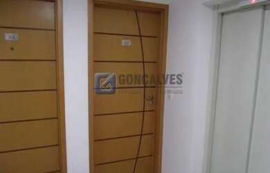 Imagem: O apartamento possui 2 Dormitórios, 1 Banheiro, 2 Vagas na