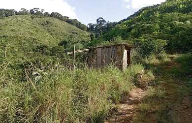 Imagem 6: Sítio Santa Tereza, troco por carro e moto