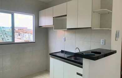 Imagem: A casa possui 2 Dormitórios, 1 Banheiro, 2 Vagas na garagem