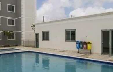 Imagem: O apartamento possui 2 Dormitórios, 1 Banheiro e 1 Vaga na