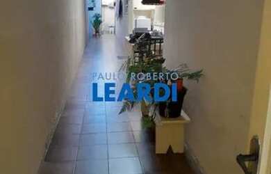 Imagem: A casa possui 2 Dormitórios, 1 Banheiro, 1 Vaga na garagem