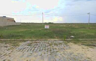 Imagem: O terreno possui 140m² de Área e está localizado em Parque