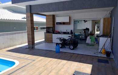 Imagem 9: Pertinho da PRAIA. Acomodam 12 pessoas, 5 Vagas na garageme3 Dormitórios