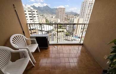 Imagem 9: Na Tijuca, em frente ao Shopping Tijuca, apartamento à venda com 100m², três quartos (send