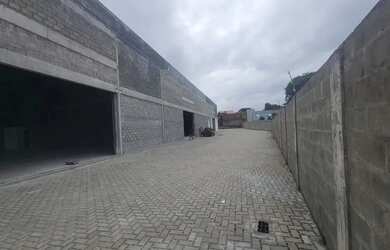 Imagem: O depósito possui 5 Vagas na garagem, 980m² de Área e Imóvel