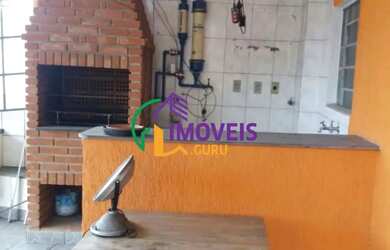 Imagem: A casa possui 2 Dormitórios, 4 Banheiros, 2 Vagas na garagem