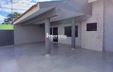 Imagem: A casa possui 3 Dormitórios, 1 Banheiro, 260m² de Área e