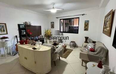 Imagem: A casa possui 3 Dormitórios, 3 Banheiros, 1 Vaga na garagem