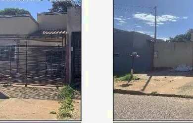 Imagem: A casa possui 2 Dormitórios, 1 Banheiro, 225m² de Área e