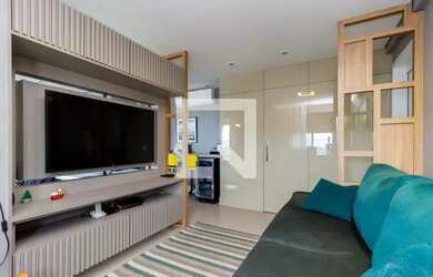 Imagem: O apartamento possui 1 Dormitório, 1 Banheiro, 1 Vaga na garagem