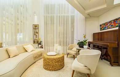 Imagem: A casa em condomínio possui 5 Dormitórios, 5 Banheiros, 4