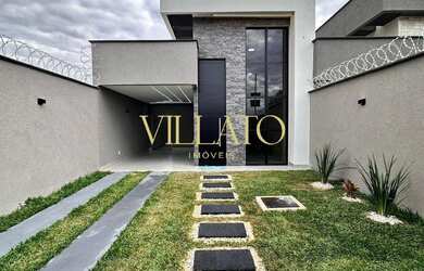 Imagem: A casa possui 3 Dormitórios, 4 Banheiros, 2 Vagas na garagem