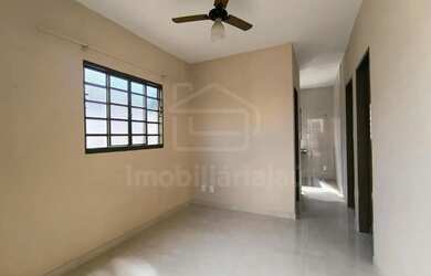 Imagem: A casa possui 2 Dormitórios, 1 Banheiro, 4 Vagas na garagem