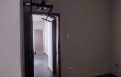 Imagem: A casa possui 2 Dormitórios, 1 Banheiro e está localizado