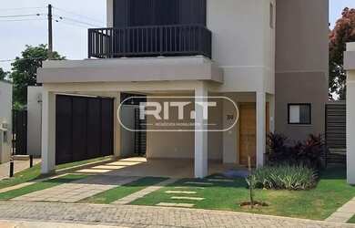 Imagem: A casa em condomínio possui 3 Dormitórios, 4 Banheiros, 2