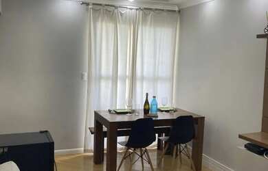 Imagem: O apartamento possui 2 Dormitórios, 1 Banheiro, 1 Vaga na garagem