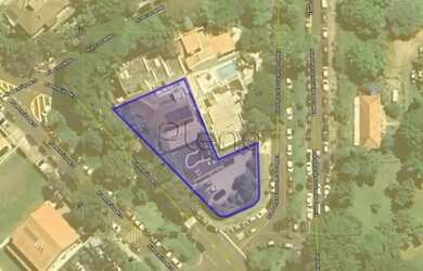 Imagem: O terreno possui 1.070m² de Área e está localizado em Parque