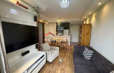 Imagem: O apartamento possui 2 Dormitórios, 1 Banheiro, 1 Vaga na garagem